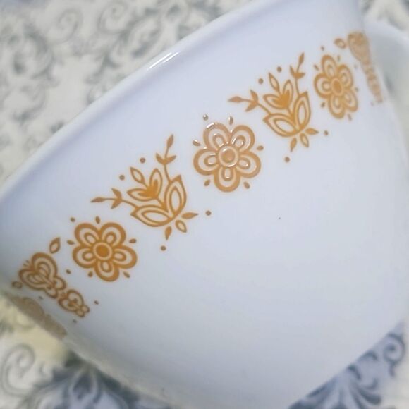 Vintage Corelle 70s Gold Butterfly Set 4 MCM Tea Cups USA Corning - Picture 2 of 7